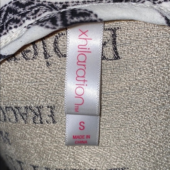 Black, White & Lace Detail sleeveless blouse top S​​ - Picture 5 of 6